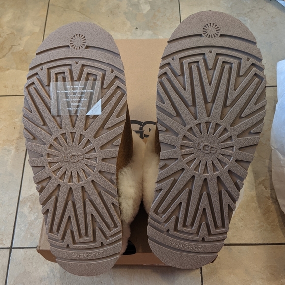 UGG disquette slippers 8/9 - Picture 3 of 4